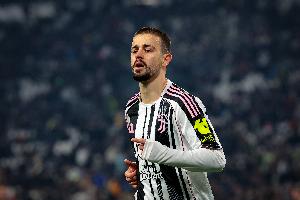 意天空预测尤文vs帕福斯欧冠首发：热格罗瓦、米雷蒂、戴维首发