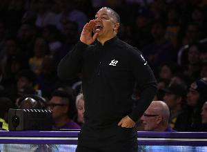 船记：卢没有参与与保罗的最终谈话 快船球员对这个决定并不满意