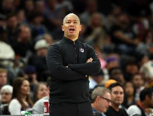 巴图姆：对卢来说一切并不容易 他在让我们保持专注方面做得很好