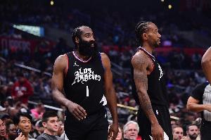 快船已经没救了但仍未认清现实 仍在让老将们死撑 这只会浪费时间