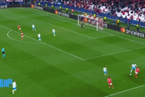 难道连胜要来了？本菲卡再入一球，暂2-0领先那不勒斯