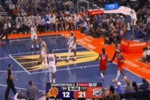 厉害不厉害！亚历山大强突格雷森·阿伦 侧身抛投打板2+1！