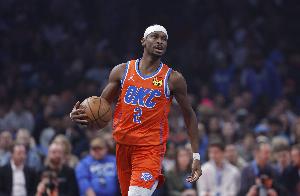 纳什：SGA在进攻端正在成为乔丹接班人 看他打球永远不会厌倦