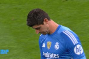 失落…哨响之后贝林叉腰喘气，罗德里戈瘫坐，维尼修斯一直低着头