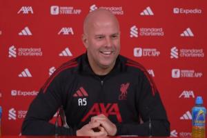 斯洛特：没理由不希望萨拉赫留下 保持四场不败？这问题毫无意义