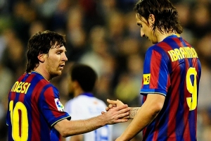 前国米总监：伊布离队因想去和梅西踢球赢欧冠 埃托奥+5000万换他