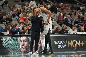 波波钦点之人！米奇没文班带出9胜3负 文班复出田忌赛马淘汰雷霆