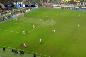 闪击！张玉宁下半场开场不到1分钟破门，国安1-0领先