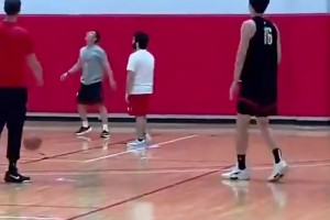 巴特勒吐槽：我们完全没有防守，这绝不是勇士的夺冠模式！