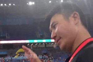 卡扎伊什维利双响27球憾失金靴，王大雷：下半场我们全力帮助他