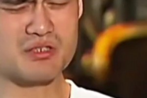 灵魂拷问！姚明接受鲁豫采访名场面：是不喜欢唱还是唱的不好？