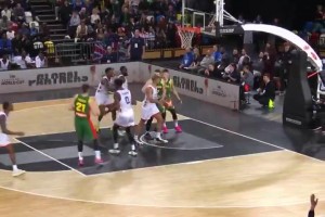 麦迪附体！立陶宛后卫最后9秒砍9分，连轰三记三分绝杀英国！