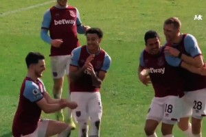 一次看个爽！写进足坛历史的庆祝动作！谁让你你印象最深刻？