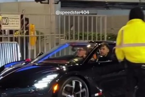 东契奇开的这辆敞篷布加迪真帅啊，这得花东子几个月工资啊？🤑