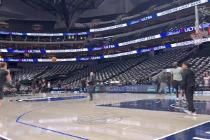 欧文看斯洛特采访直言🧐：定位球教练要好好反思，范戴克他们有身高优势