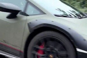 小牛的越野版！哈兰德一周基础工资能买两辆兰博基尼！