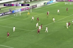 让对手进得太轻松了！武藤嘉纪禁区背转身轻松破门